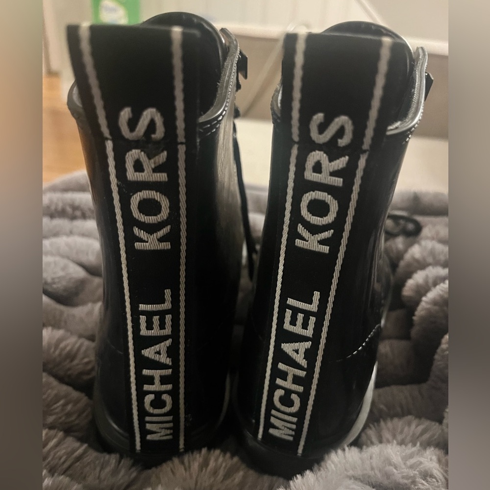 Michael kors rain boots